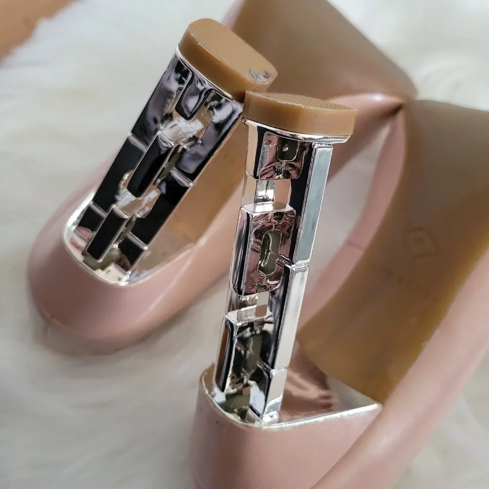 Katy Perry The Suzzie Chain Heel Pumps